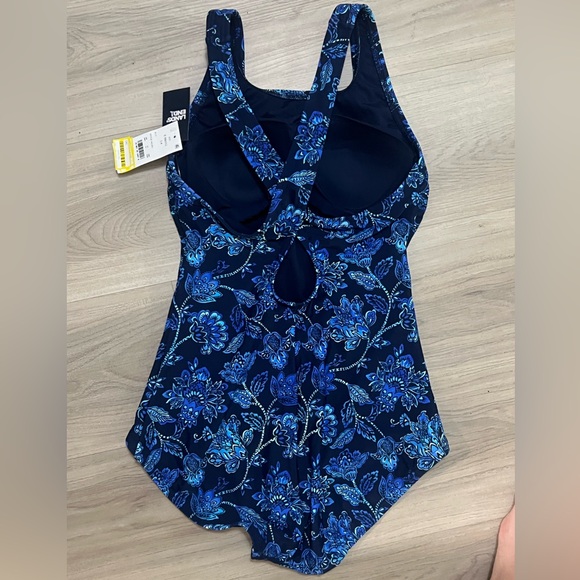52) Lands' End Women's UPF 50  High Neck Tugless One Piece Swimsuit NWT sz XS - Picture 6 of 9
